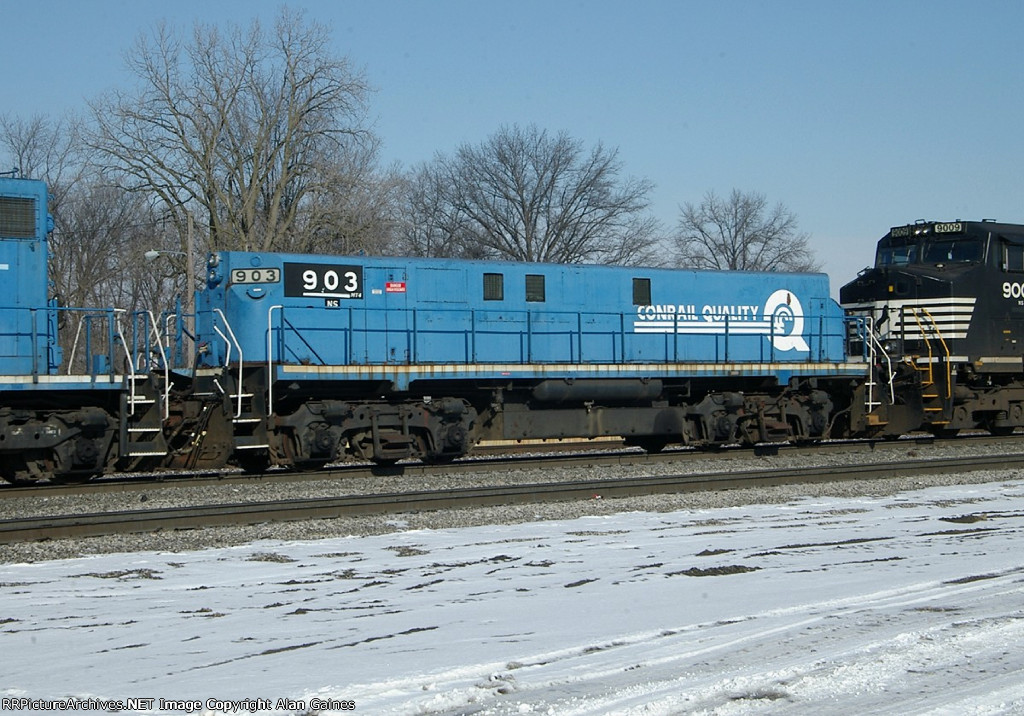 NS 903